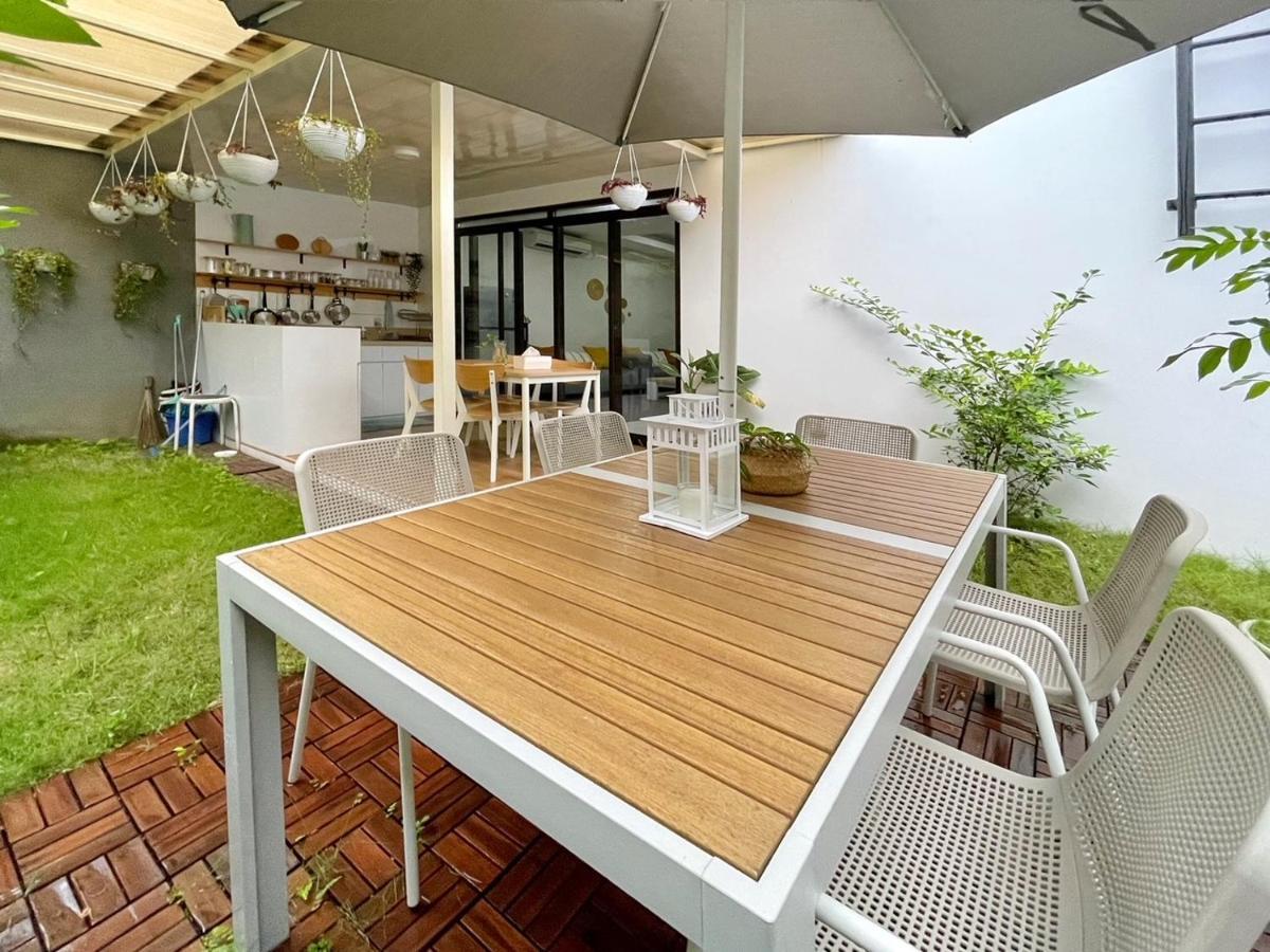 Larisa Homestay Syariah Padalarang Экстерьер фото
